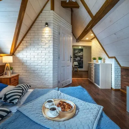 Chalpa U Zbojnika Guest house *