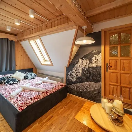 Casa de hóspedes Chałpa U Zbójnika 3*